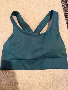 NWOT Athleta Aurora Scoop Bra Small D-DF